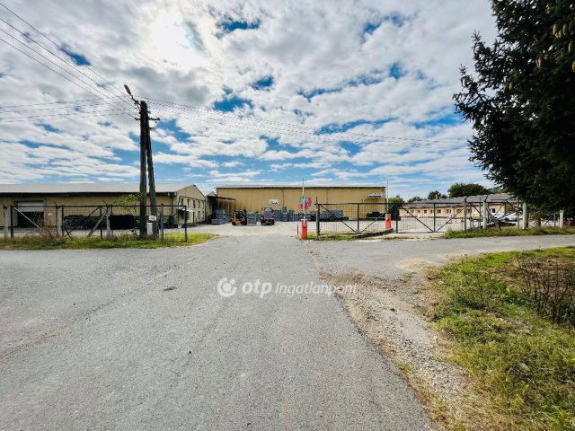 Eladó ipari ingatlan, Csengerben 450 M Ft / költözzbe.hu