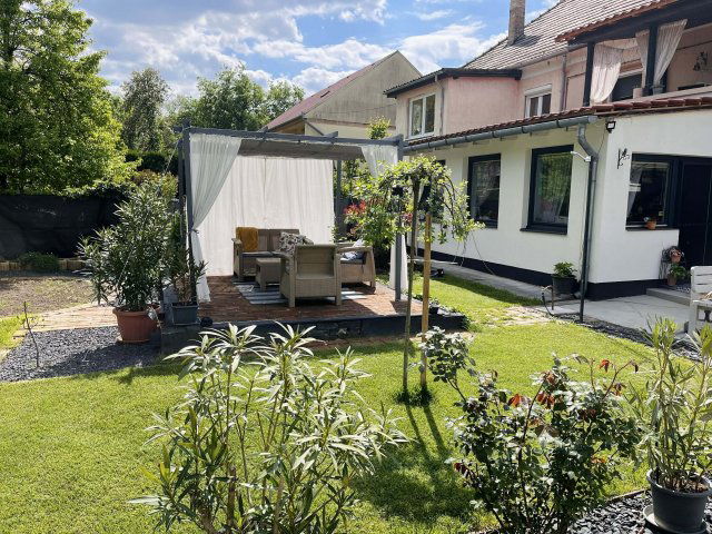 Eladó családi ház, Pápán 75.5 M Ft, 4+1 szobás