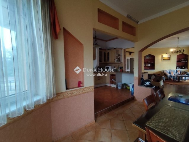 Eladó családi ház, Budapesten, XVII. kerületben 250 M Ft