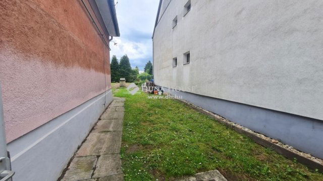 Eladó családi ház, Zalaegerszegen 33 M Ft, 2 szobás