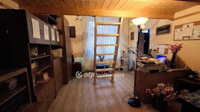 Eladó téglalakás, Budapesten, X. kerületben 43 M Ft, 1 szobás