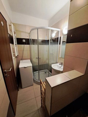 Kiadó téglalakás, albérlet, Pécsett, Móricz Zsigmond téren