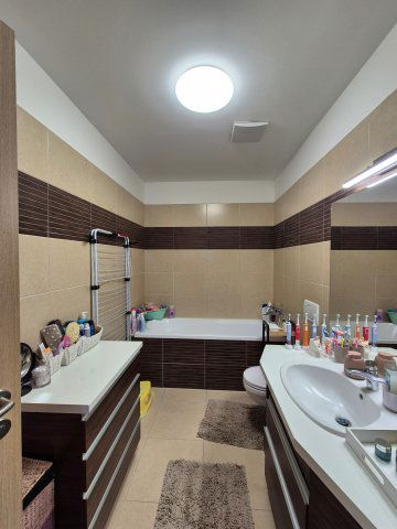 Eladó téglalakás, Kecskeméten 75.9 M Ft, 3 szobás