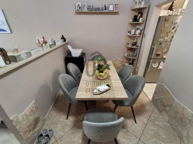 Eladó téglalakás, Cegléden 63.9 M Ft, 3 szobás