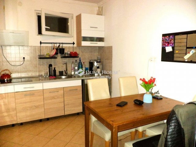 Eladó családi ház, Kápolnásnyéken 84.9 M Ft, 4 szobás