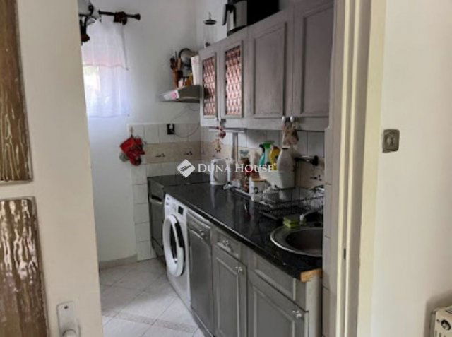 Eladó családi ház, Szigetszentmiklóson 109 M Ft, 4 szobás