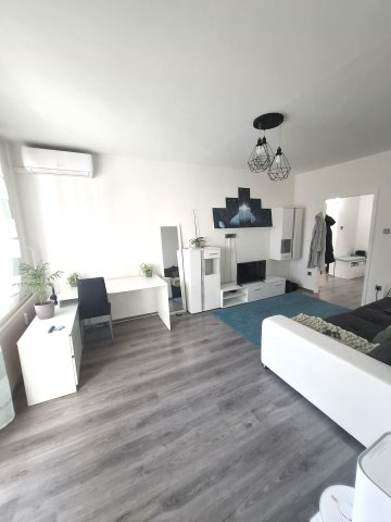 Eladó panellakás, Debrecenben 67 M Ft, 2 szobás