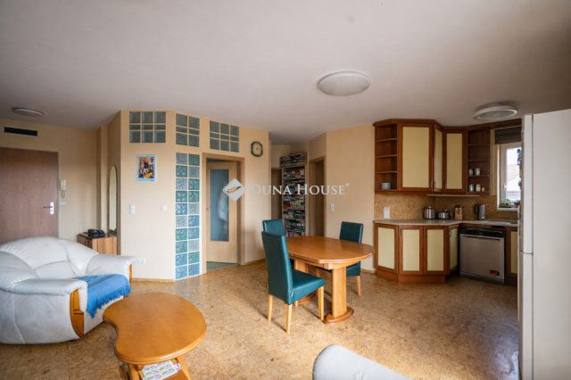 Eladó téglalakás, Budapesten, IV. kerületben 99.9 M Ft, 3 szobás