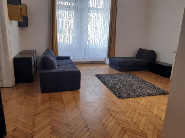 Eladó téglalakás, Budapesten, VI. kerületben, Eötvös utcában