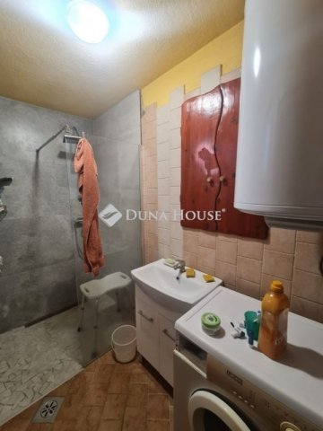 Eladó családi ház, Budapesten, XX. kerületben 85.5 M Ft