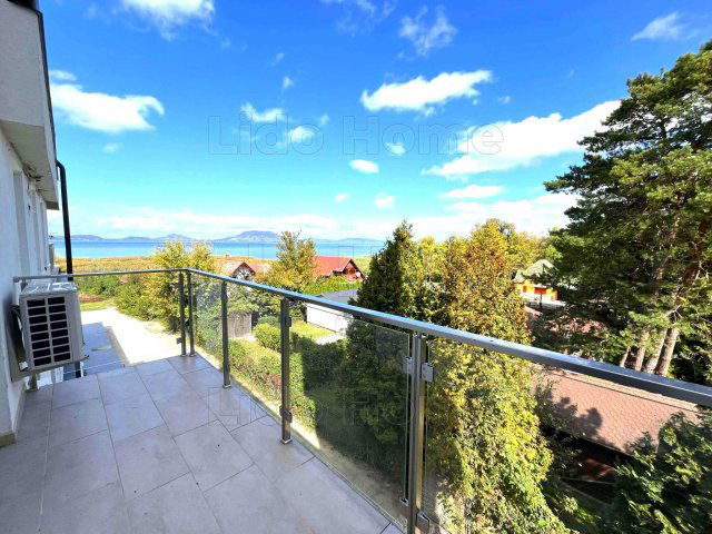 Eladó nyaraló, Balatonfenyvesen 47.9 M Ft, 4 szobás