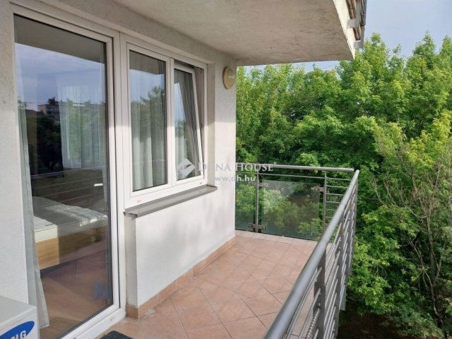 Eladó téglalakás, Budapesten, IX. kerületben 82.9 M Ft, 2 szobás