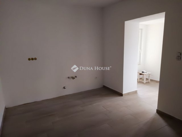 Eladó családi ház, Tápiógyörgyén 28.9 M Ft, 2 szobás