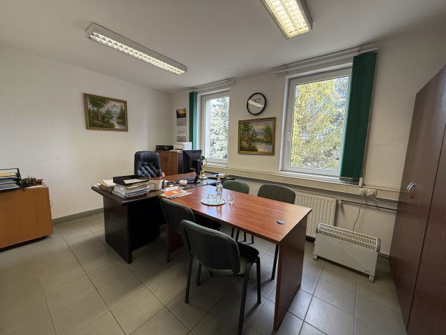 Eladó üzlethelyiség, Vecsésen 690 M Ft / költözzbe.hu