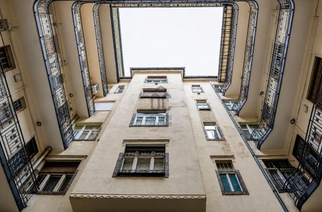 Eladó téglalakás, Budapesten, V. kerületben 145 M Ft, 2 szobás