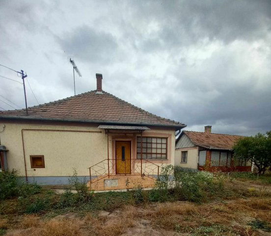 Eladó családi ház, Derecskén 19.5 M Ft, 3 szobás