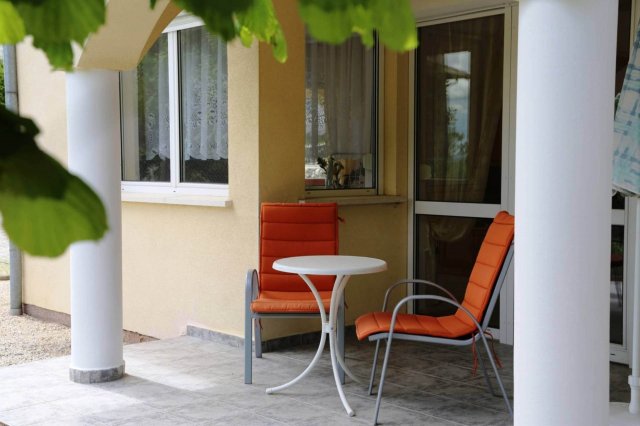 Eladó hotel, Hévízen 200 M Ft, 6 szobás / költözzbe.hu