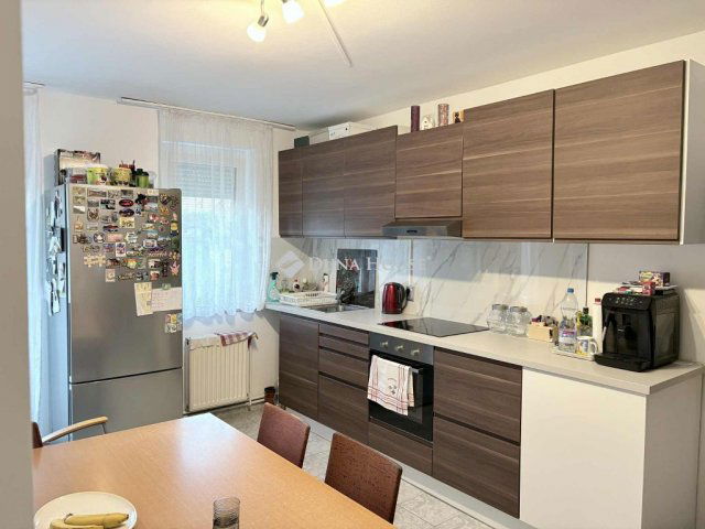 Eladó téglalakás, Mosonmagyaróváron 51.9 M Ft, 3 szobás