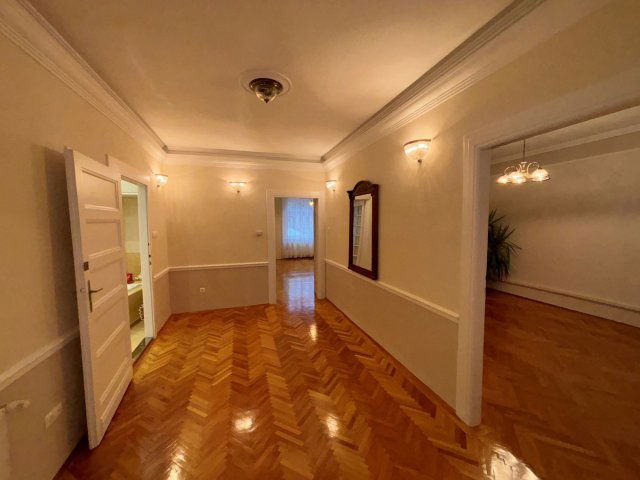 Kiadó téglalakás, albérlet, Békéscsabán 290 E Ft / hó