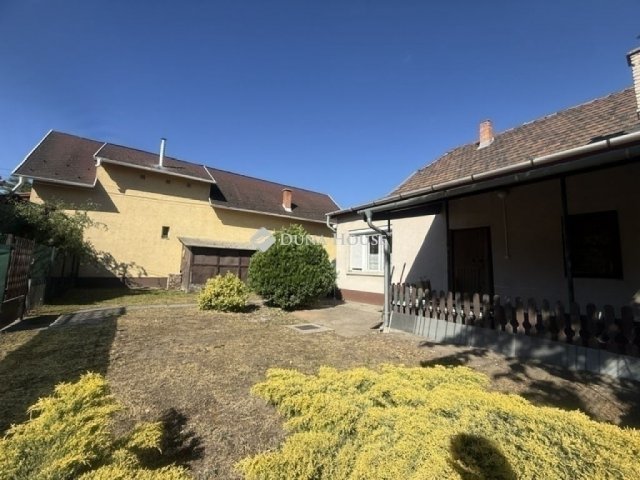 Eladó családi ház, Budapesten, XX. kerületben 65.9 M Ft