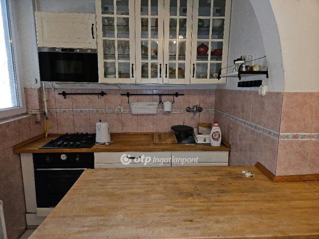 Eladó téglalakás, Budapesten, XIII. kerületben 82.5 M Ft