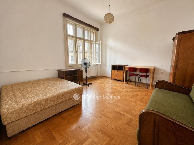Eladó téglalakás, Budapesten, VIII. kerületben 75 M Ft