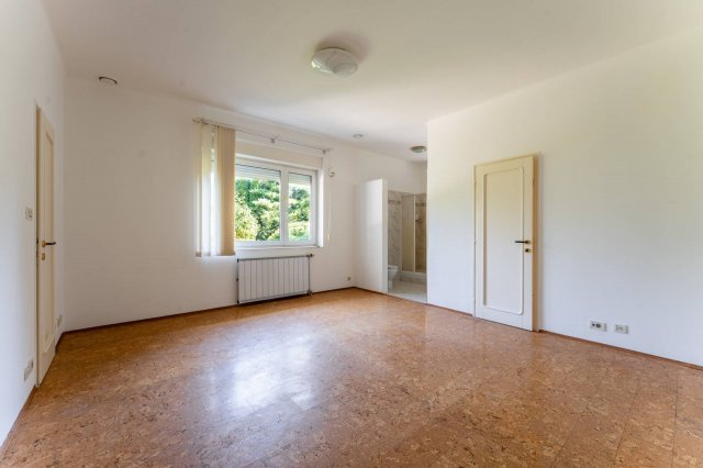 Eladó családi ház, Kaposváron 347 M Ft, 5 szobás