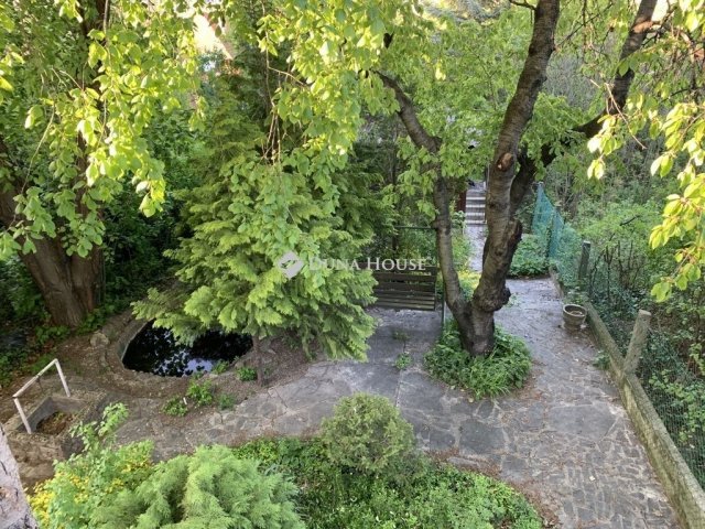 Eladó családi ház, Pomázon 103 M Ft, 5 szobás