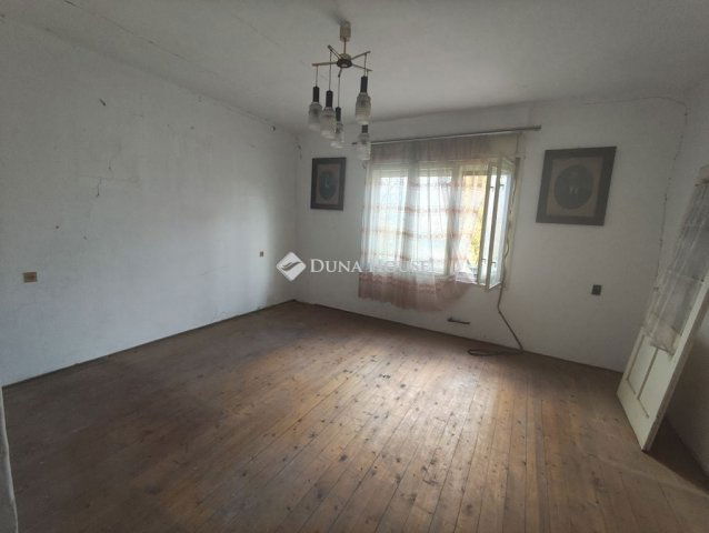 Eladó családi ház, Mezőfalván 33 M Ft, 2+1 szobás