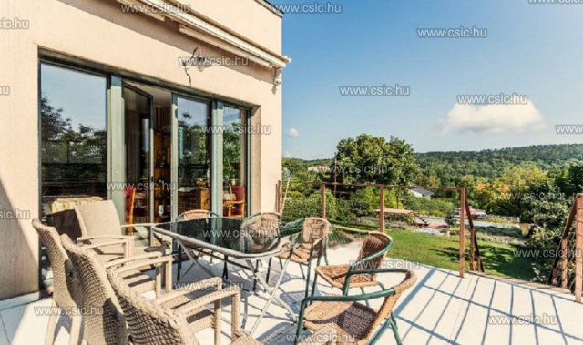 Eladó családi ház, Budapesten, III. kerületben 398 M Ft