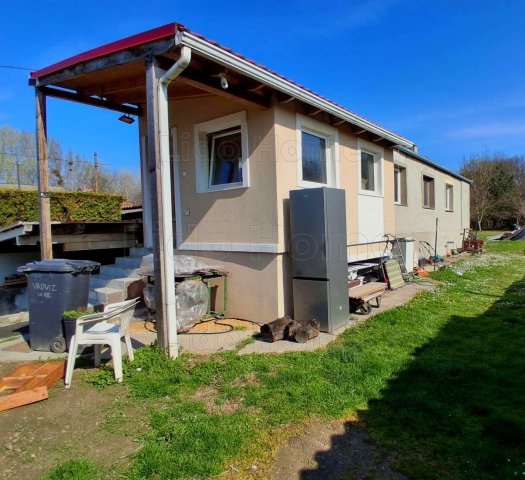 Eladó családi ház, Máriakálnokon 99.9 M Ft, 4 szobás