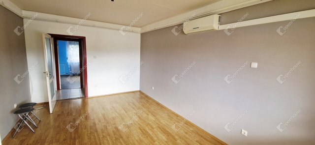 Eladó panellakás, Miskolcon 26.9 M Ft, 2 szobás