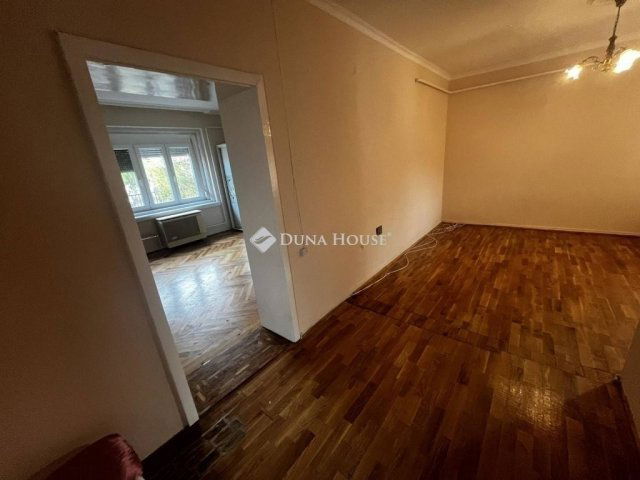 Eladó családi ház, Kecskeméten 38.9 M Ft, 2 szobás