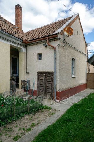 Eladó téglalakás, Kapuváron 24.9 M Ft, 2+1 szobás