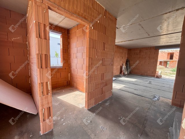 Eladó családi ház, Győrött 164.99 M Ft, 4 szobás