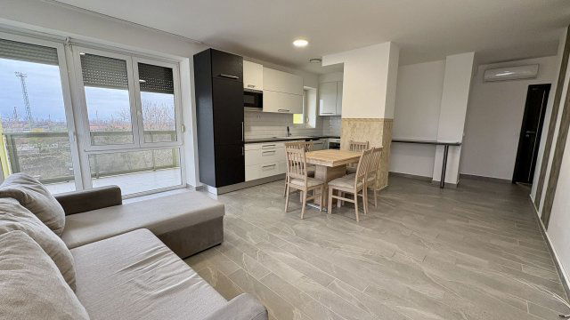 Kiadó téglalakás, albérlet, Debrecenben 450 E Ft / hó, 5 szobás