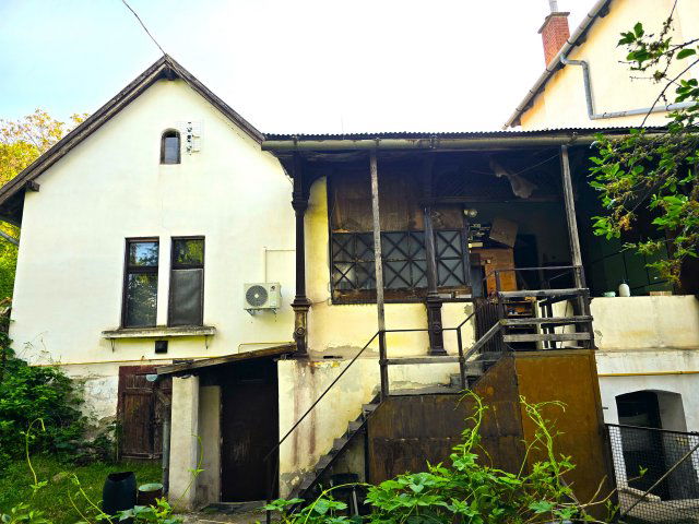 Eladó téglalakás, Pécelen 33.9 M Ft, 3 szobás