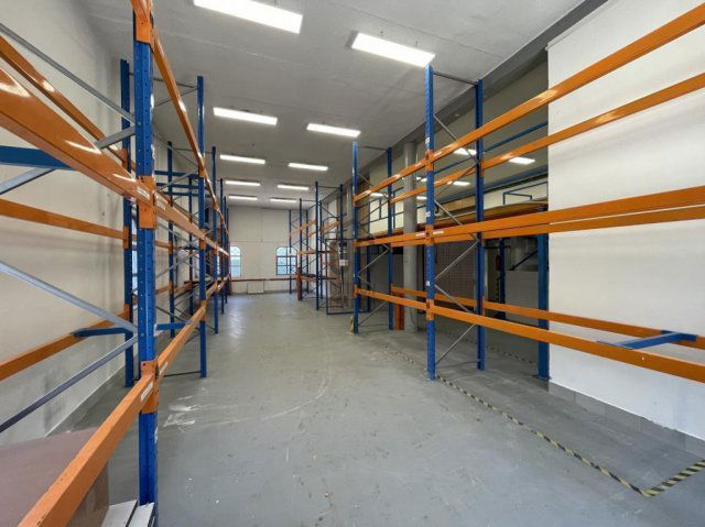 Eladó iroda, Budapesten, XVI. kerületben 649 M Ft