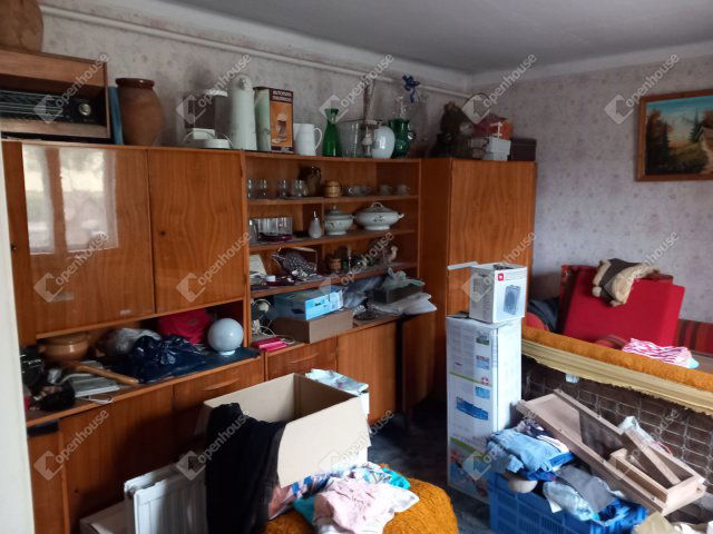 Eladó családi ház, Orosházán 22 M Ft, 4 szobás