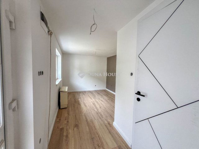 Eladó téglalakás, Budapesten, XX. kerületben 26.9 M Ft, 1 szobás
