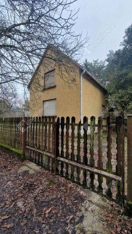 Eladó nyaraló, Komáromban 40 M Ft, 3 szobás