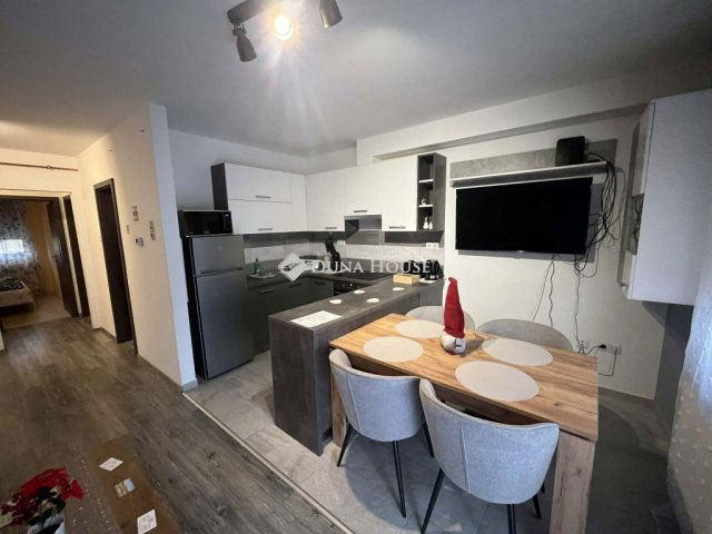 Kiadó téglalakás, albérlet, Budapesten, XV. kerületben