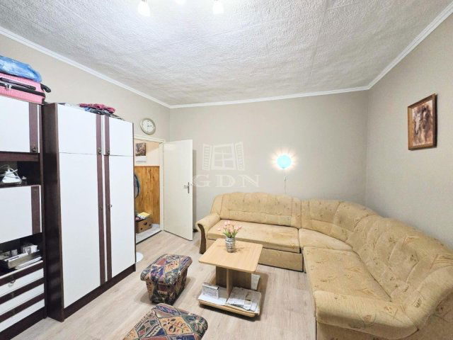 Eladó téglalakás, Marcaliban 23.5 M Ft, 2 szobás