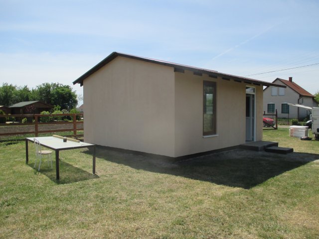 Eladó családi ház, Békéscsabán 12.99 M Ft, 1 szobás