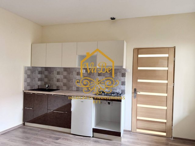 Kiadó téglalakás, albérlet, Egerben 180 E Ft / hó, 3 szobás