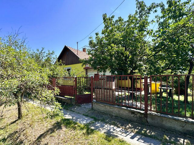 Eladó családi ház, Sarkadon 6 M Ft, 2 szobás