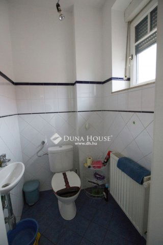 Kiadó családi ház, albérlet, Tatán 808 E Ft / hó, 6 szobás