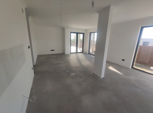 Eladó családi ház, Vácon, Akó utcában 99.99 M Ft, 3 szobás