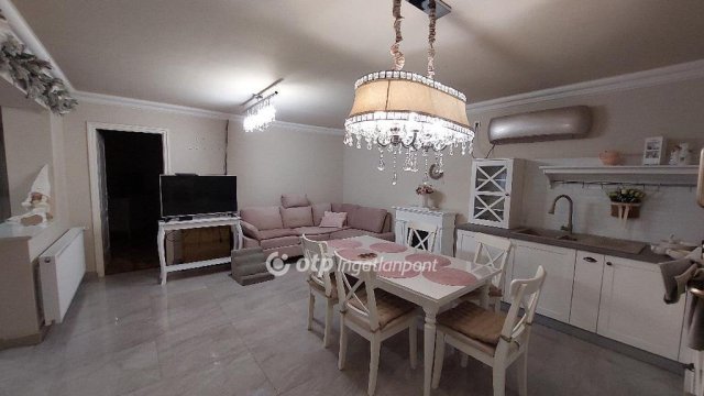 Eladó családi ház, Kisújszálláson 35 M Ft, 3 szobás