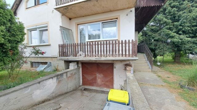 Eladó családi ház, Monorierdőn 65.9 M Ft, 4 szobás